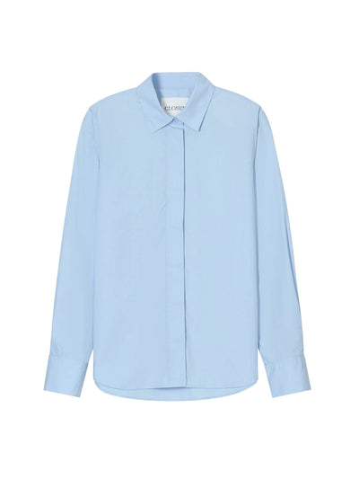 Classic Shirt in Powder Blue