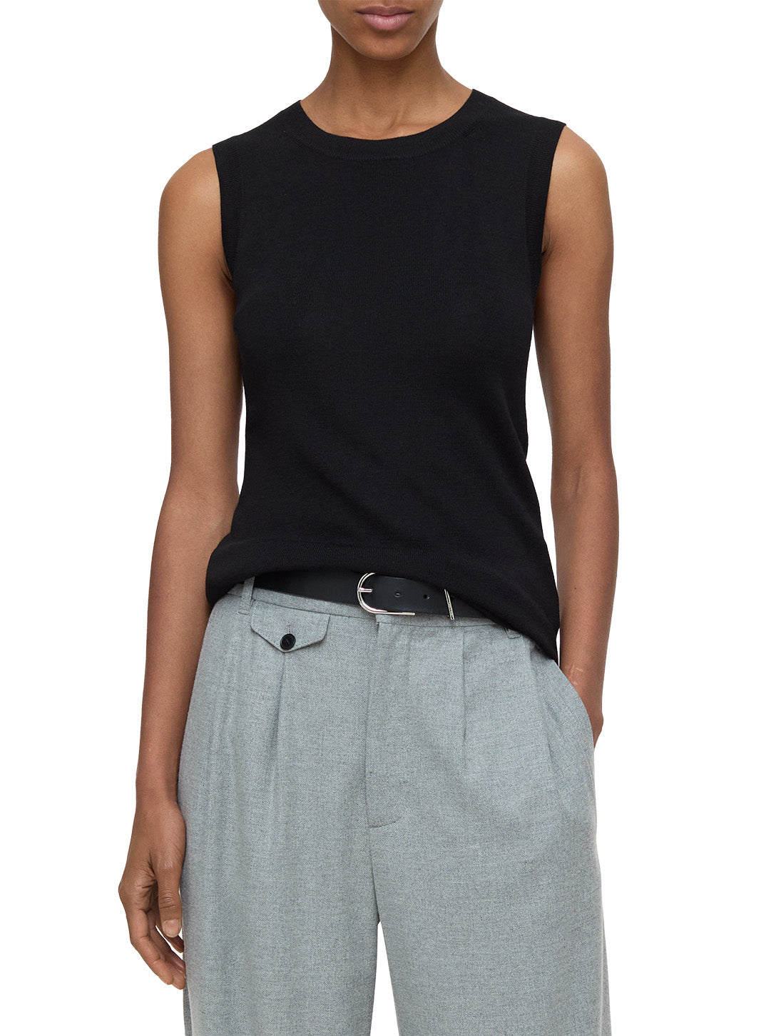 Wool and Silk Sleeveless Crew Neck