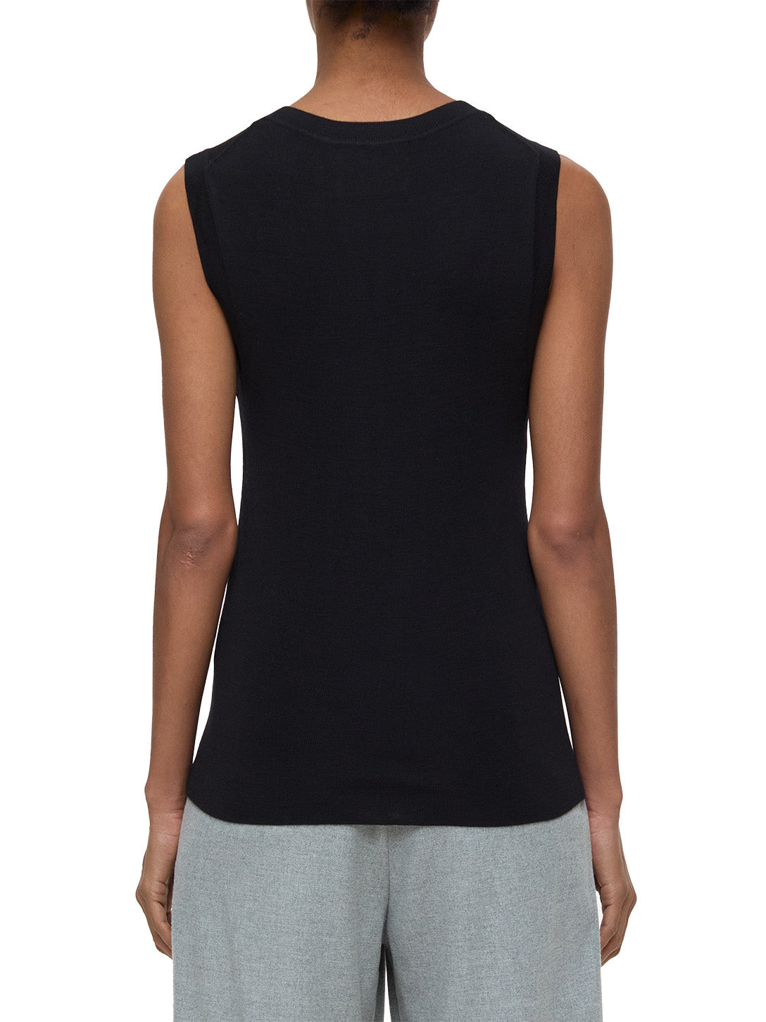 Wool and Silk Sleeveless Crew Neck