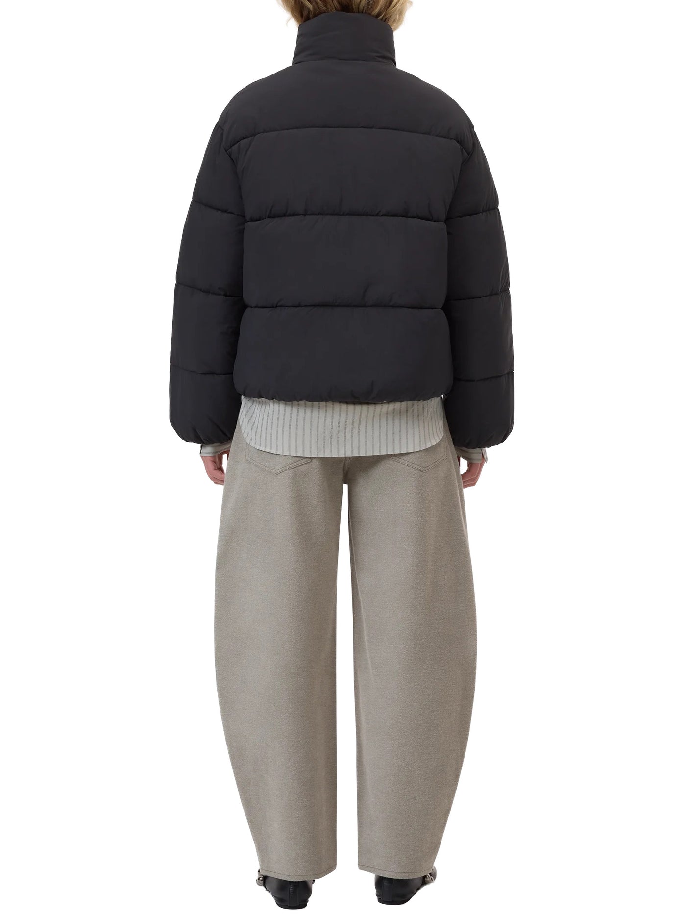 Cropped Puffer Jacket in Black