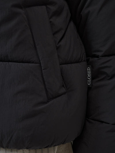 Cropped Puffer Jacket in Black