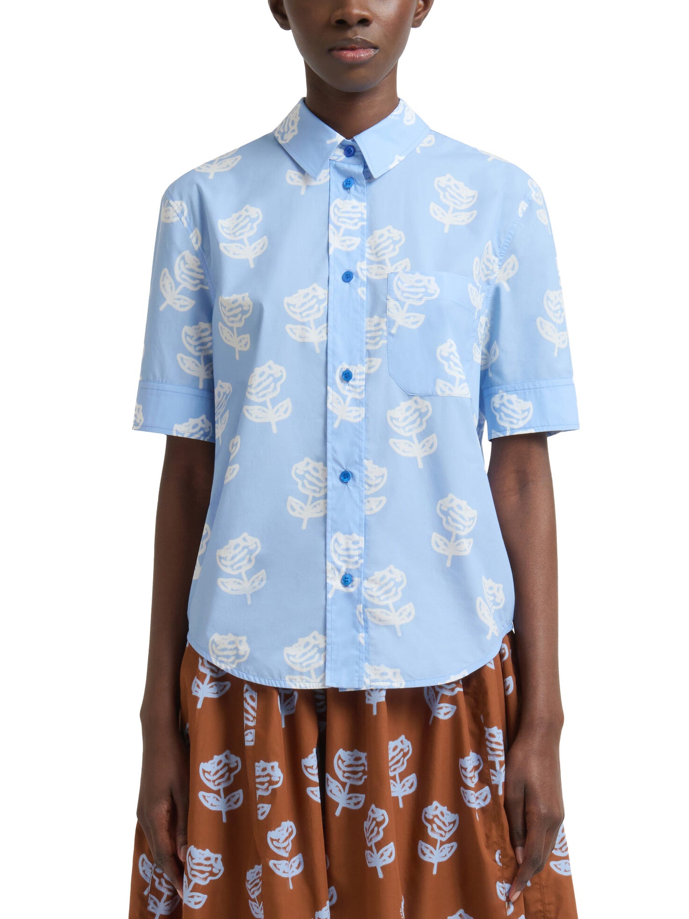 Light Blue Poplin Short-Sleeve Shirt with Sprayed Roses Print