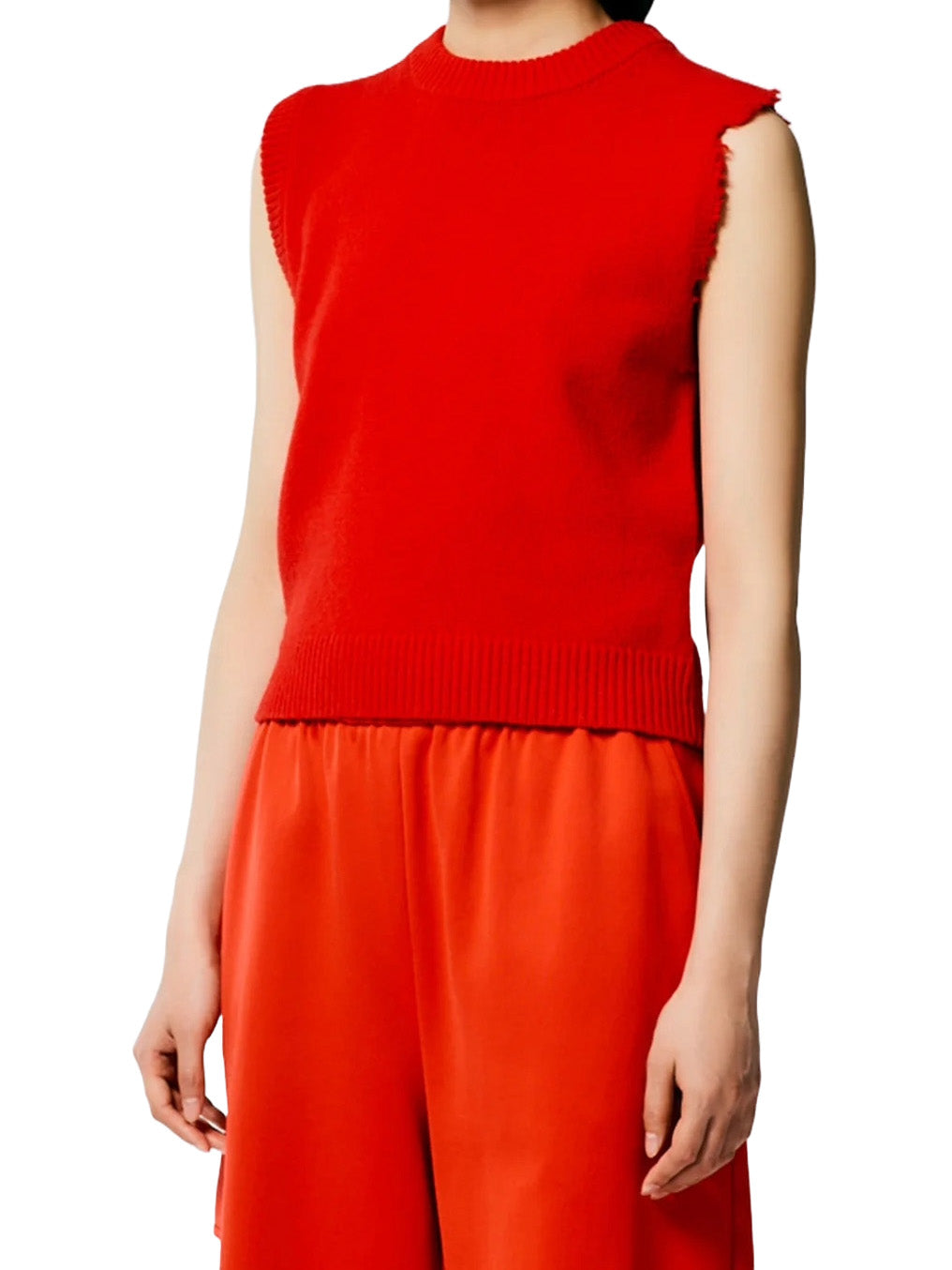 Soft Lambswool Distressed Vest in Red