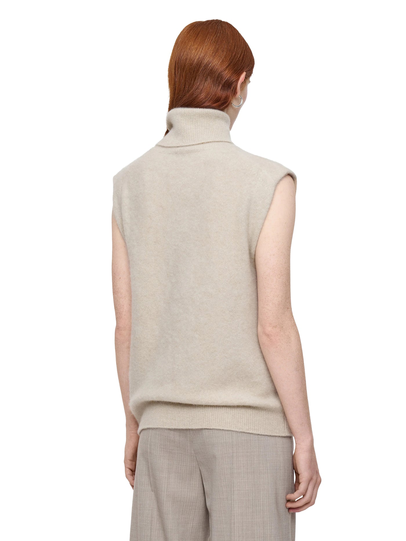 Brushed Cashmere Vest in Affogato