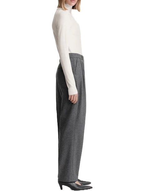 Two-Tone Turtleneck Knit